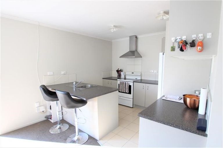 Photo of property in 77 Mountain Road, Mangere Bridge, Auckland, 2022