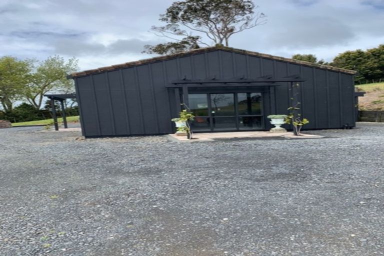 Photo of property in 247 Brookby Road, Brookby, Manurewa, 2576