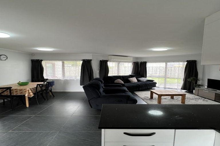 Photo of property in 2/6 Taka Street, Takanini, 2112