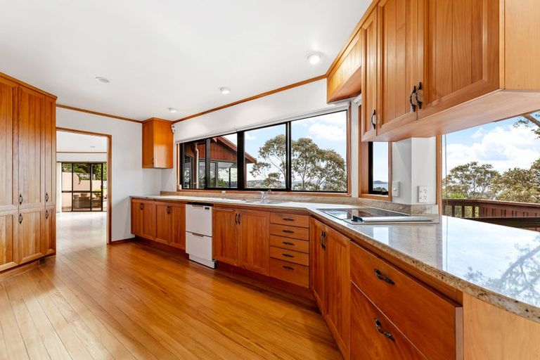 Photo of property in 47 Brixton Road, Manly, Whangaparaoa, 0930