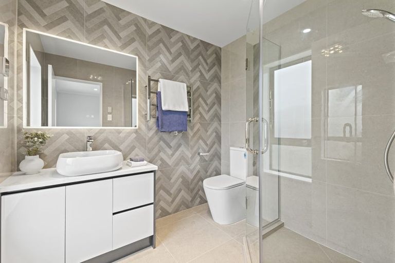 Photo of property in 5 Knockanara Drive, Flat Bush, Auckland, 2019