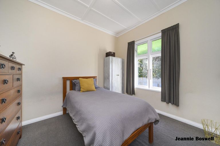 Photo of property in 122 Linton Street, West End, Palmerston North, 4410