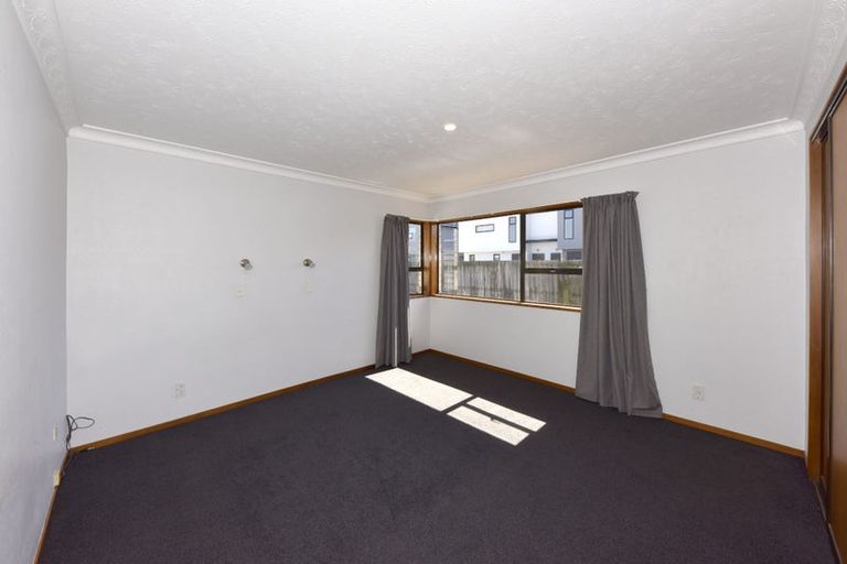 Photo of property in 1/148 Main North Road, Papanui, Christchurch, 8052