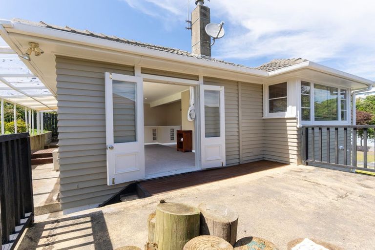 Photo of property in 61 Mungavin Avenue, Ranui, Porirua, 5024