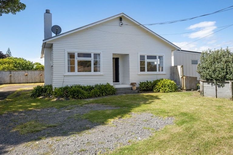 Photo of property in 63 Brois Street, Frankleigh Park, New Plymouth, 4310