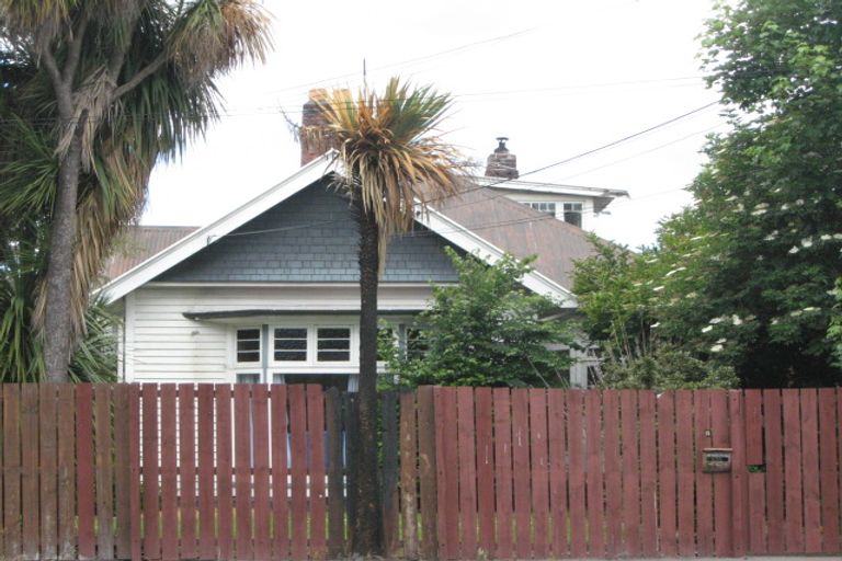 Photo of property in 84 North Avon Road, Richmond, Christchurch, 8013