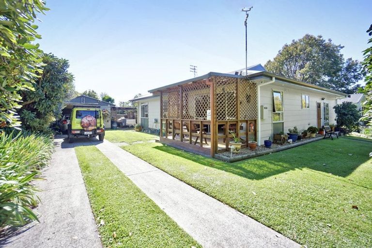 Photo of property in 14 Bishoprick Crescent, Te Puke, 3119