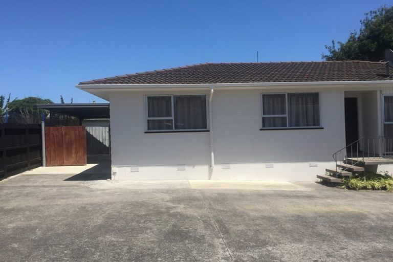 Photo of property in 2/26 Navigator Place, Papatoetoe, Auckland, 2025