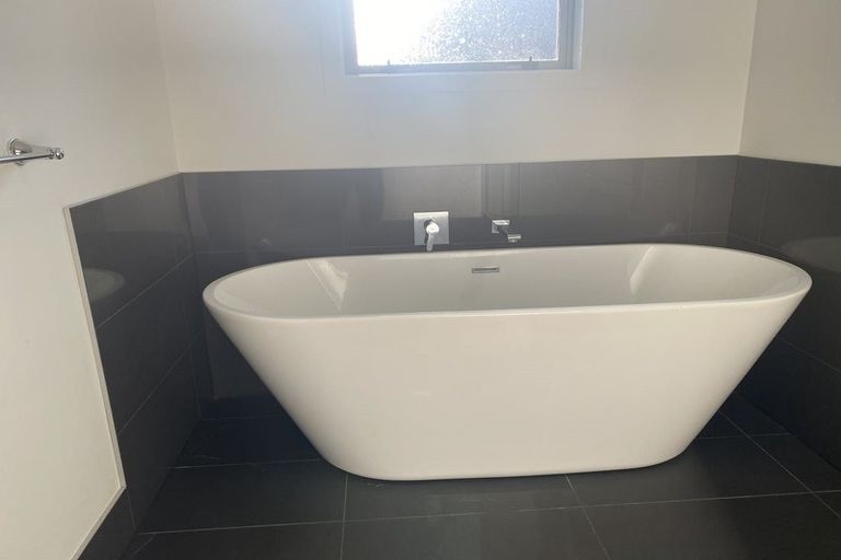 Photo of property in 9 Delta Close, Pyes Pa, Tauranga, 3112