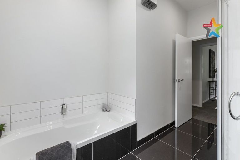 Photo of property in 36 Ludlam Crescent, Woburn, Lower Hutt, 5010