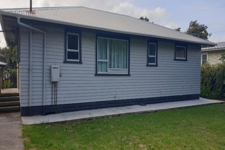 Photo of property in 47 Victoria Street, Patea, 4520