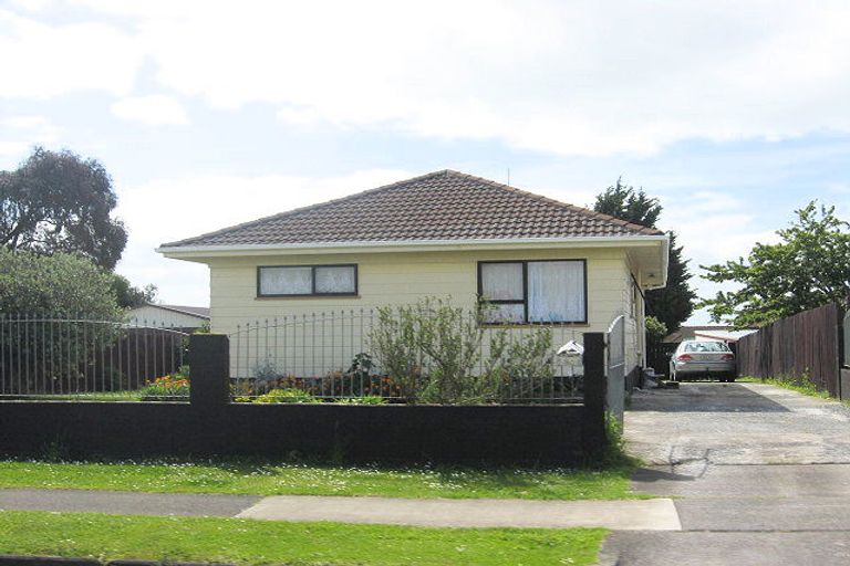 Photo of property in 53 Burundi Avenue, Clendon Park, Auckland, 2103