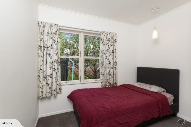 Photo of property in 2/55 Sylvia Road, Hillcrest, Auckland, 0627