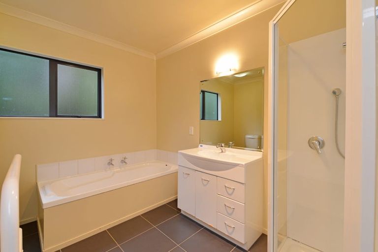 Photo of property in 39b Helston Road, Johnsonville, Wellington, 6037