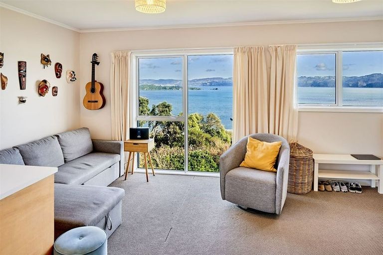 Photo of property in 8c Nikau Road, Point Howard, Lower Hutt, 5013