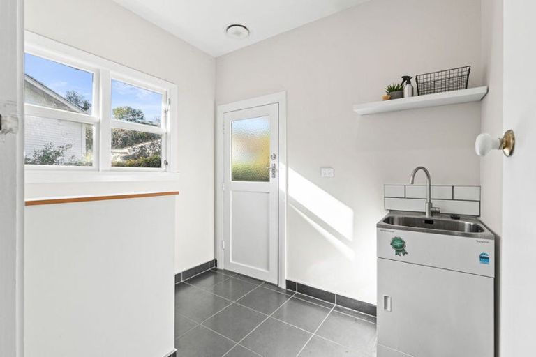 Photo of property in 1 Smart Terrace, Saint Johns Hill, Whanganui, 4500