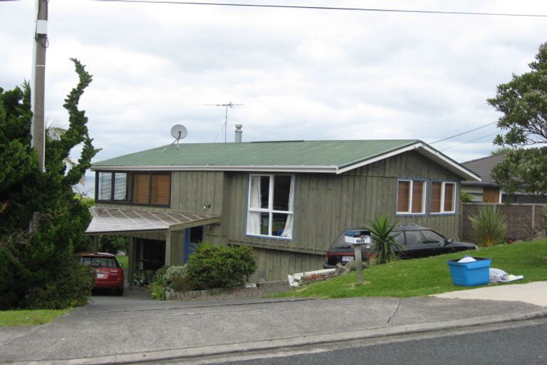 Photo of property in 1449 Whangaparaoa Road, Army Bay, Whangaparaoa, 0930