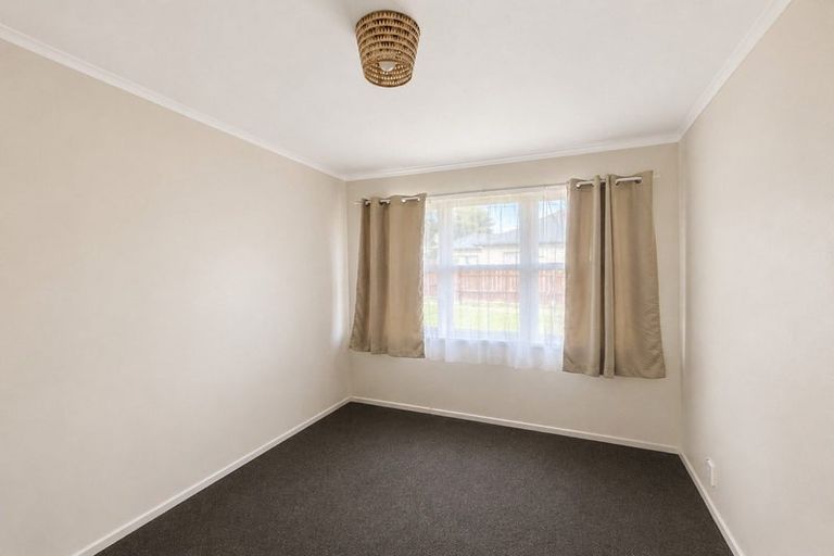 Photo of property in 613 Massey Road, Mangere, Auckland, 2022