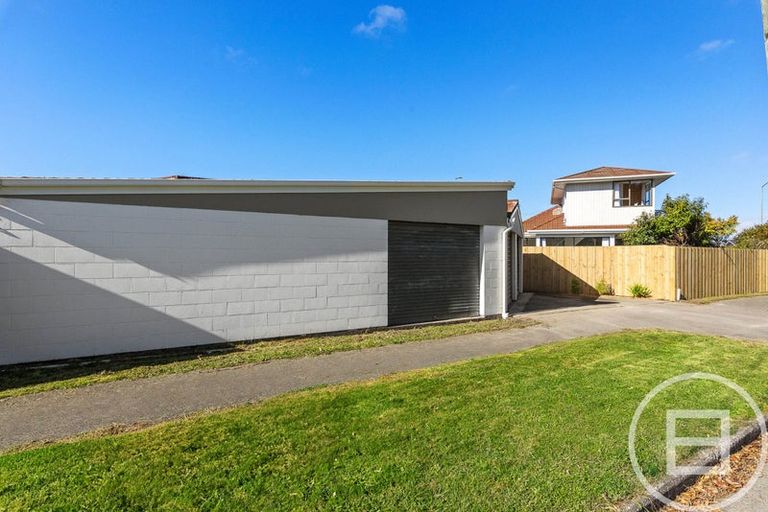 Photo of property in 902 Avonside Drive, Avondale, Christchurch, 8061