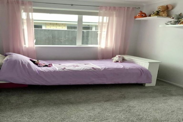 Photo of property in 43 Minerva Crescent, Woodend, 7610