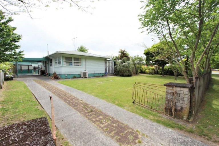 Photo of property in 14 Kenmore Place, Tokoroa, 3420