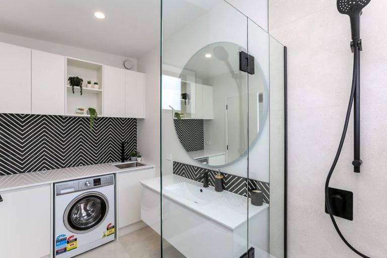 Photo of property in 75a Pendarves Street, New Plymouth, 4310