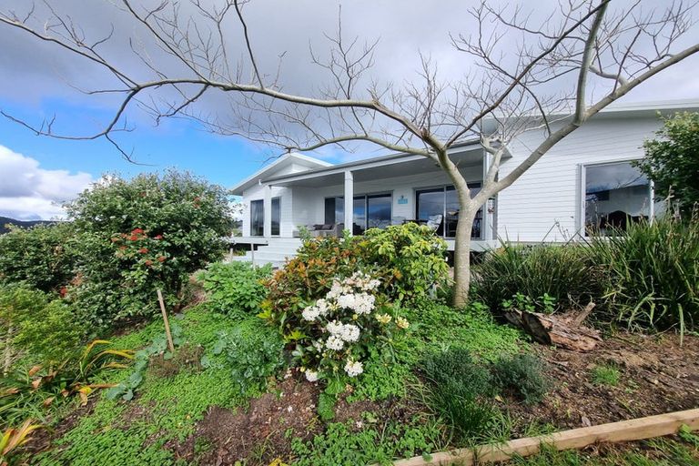 Photo of property in 14 Lori Lane, Coopers Beach, 0420