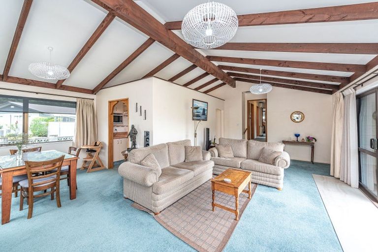 Photo of property in 15 Willow Place, Aramoho, Whanganui, 4500