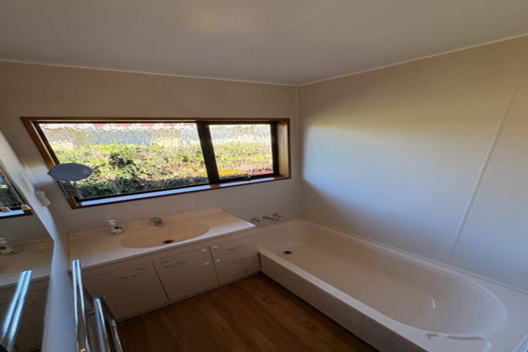 Photo of property in 2/38 Chipping Lane, Redwood, Christchurch, 8051