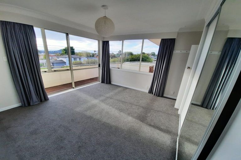 Photo of property in 32 Lewis Road, Pakuranga, Auckland, 2010