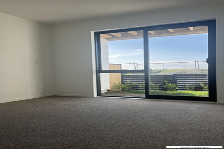 Photo of property in 3 Mataitai Road, Hobsonville, Auckland, 0618