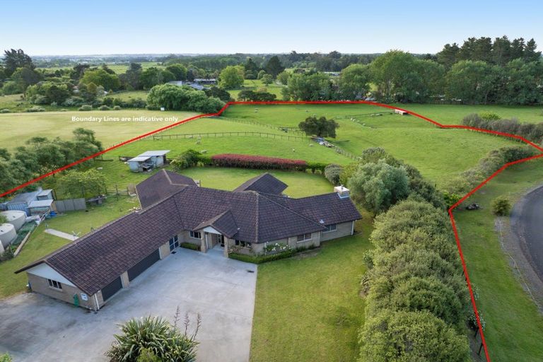 Photo of property in 21 Old Barn Road, Opaheke, Papakura, 2584