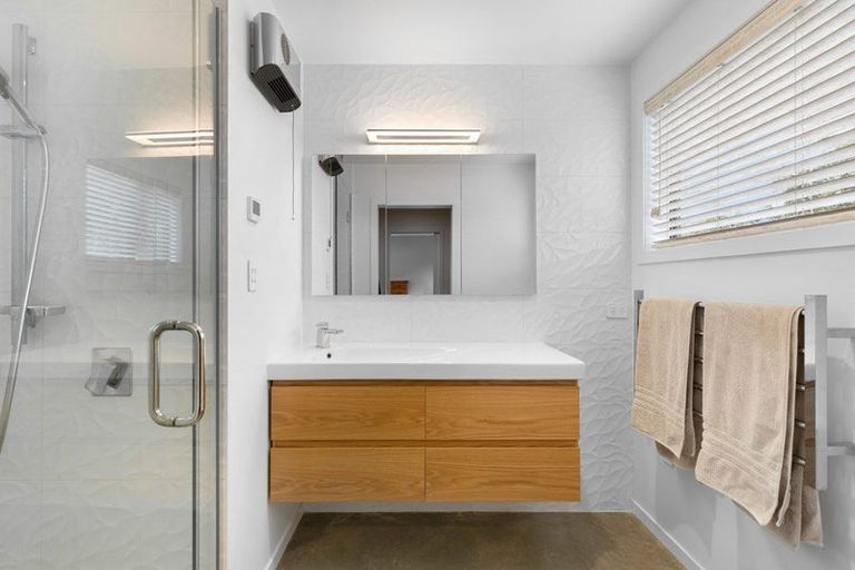 Photo of property in 20 Adamson Drive, Arrowtown, 9302