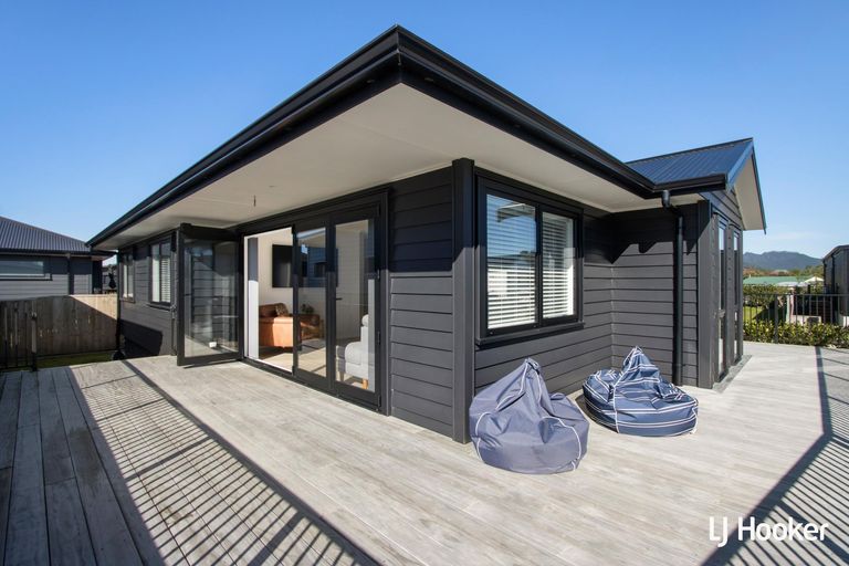 Photo of property in 5 Moet Crescent, Waihi Beach, 3611