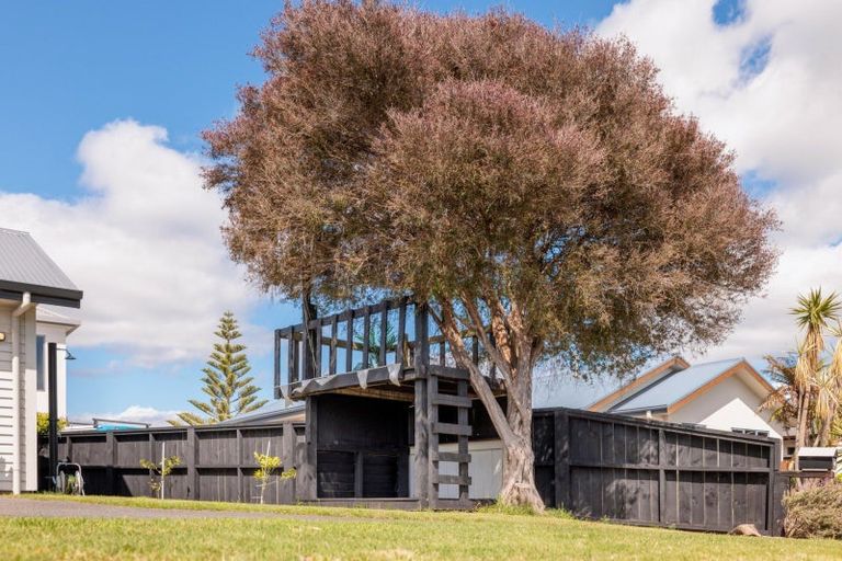 Photo of property in 74 Calypso Drive, Papamoa Beach, Papamoa, 3118