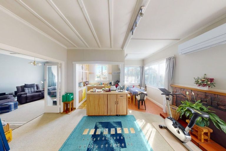 Photo of property in 104 Gonville Avenue, Gonville, Whanganui, 4501