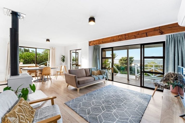 Photo of property in 22 Kawau View Road, Snells Beach, 0920