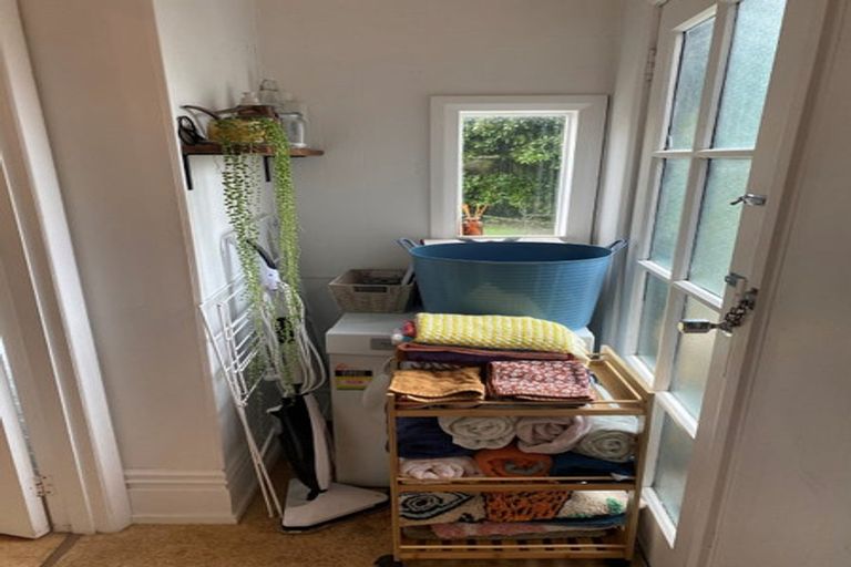 Photo of property in 42 Beaumont Avenue, Alicetown, Lower Hutt, 5010