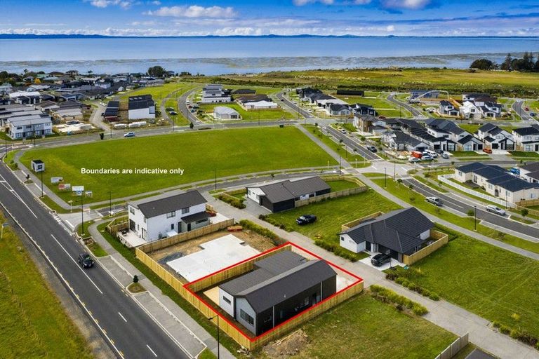 Photo of property in 75 Clarks Beach Road, Clarks Beach, 2122