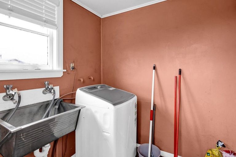 Photo of property in 13 Douglas Street, Hawera, 4610