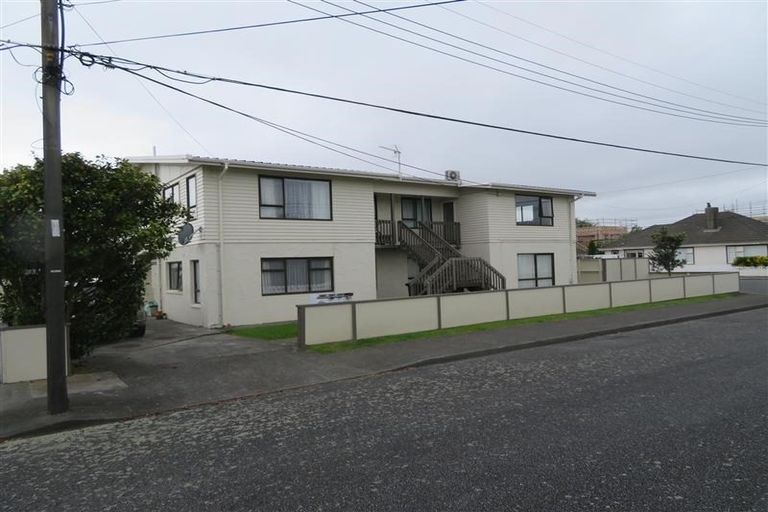 Photo of property in 13a Central Terrace, Alicetown, Lower Hutt, 5010