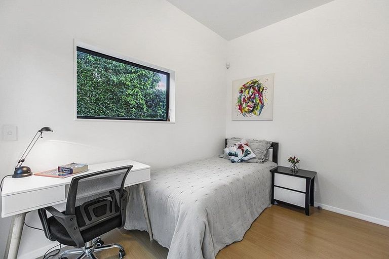 Photo of property in 31 Lastel Place, Shelly Park, Auckland, 2014