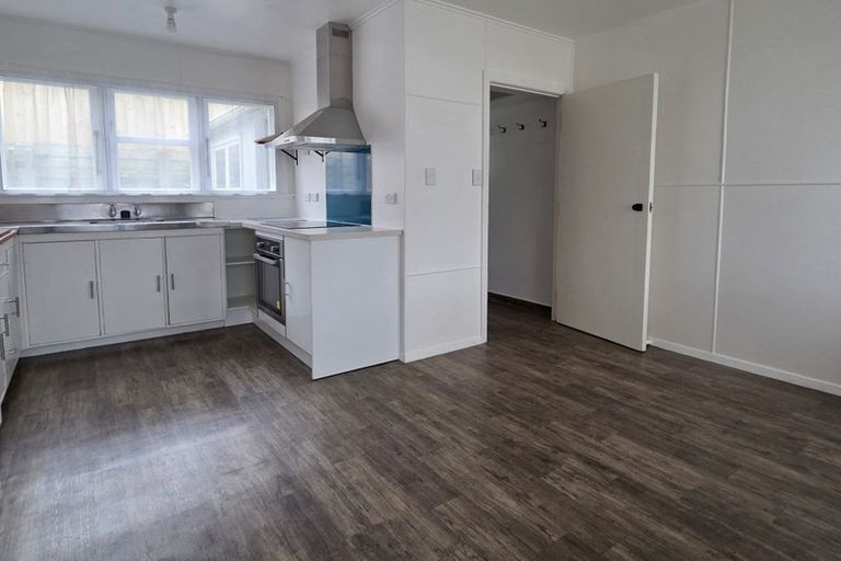 Photo of property in 8a-8b Devon Place, Cannons Creek, Porirua, 5024