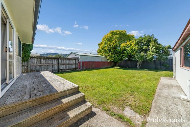 Photo of property in 38 Routley Crescent, Elderslea, Upper Hutt, 5018