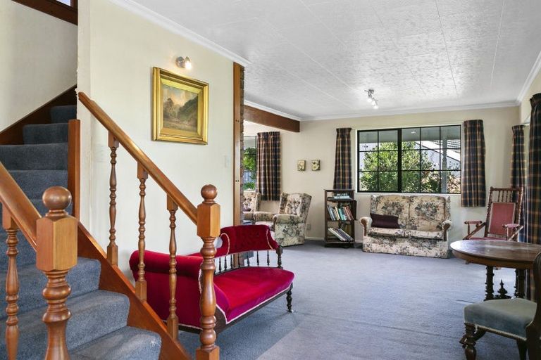 Photo of property in 9 Holland Grove, Richmond Heights, Taupo, 3330