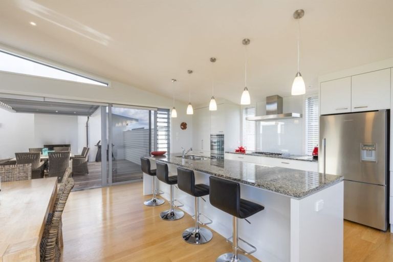 Photo of property in 37 Kewai Street, Omaha, 0986