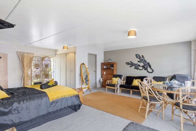 Photo of property in 136 Dickson Road, Papamoa Beach, Papamoa, 3118