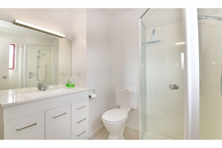 Photo of property in 33e Florence Avenue, Orewa, 0931