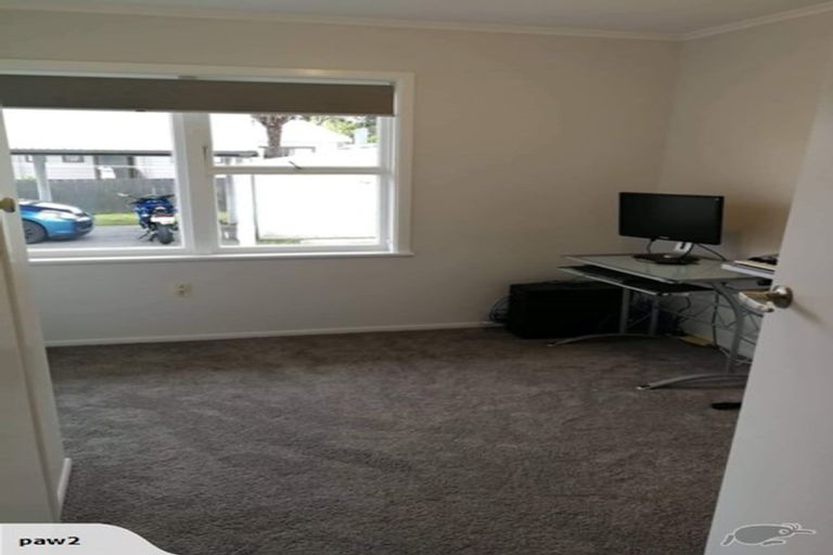 Photo of property in 1/104 Beach Road, Pahurehure, Papakura, 2113