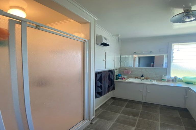 Photo of property in 28 Queenwood Avenue, Queenwood, Hamilton, 3210